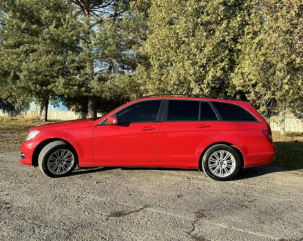 Червоний Мерседес Ц-Клас, об'ємом двигуна 2.2 л та пробігом 270 тис. км за 11000 $, фото 3 на Automoto.ua