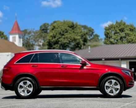 Красный Мерседес Ц-Класс, объемом двигателя 2 л и пробегом 45 тыс. км за 18000 $, фото 3 на Automoto.ua