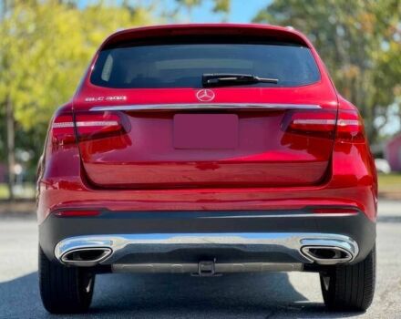 Красный Мерседес Ц-Класс, объемом двигателя 2 л и пробегом 45 тыс. км за 18000 $, фото 6 на Automoto.ua