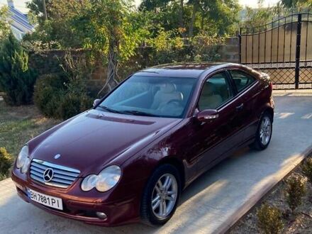 Червоний Мерседес Ц-Клас, об'ємом двигуна 2.15 л та пробігом 240 тис. км за 4200 $, фото 1 на Automoto.ua