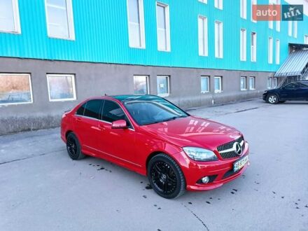 Мерседес Ц-Класс 2010 в Тульчине на Automoto.ua Красный Мерседес Ц-Класс, объемом двигателя 3 л и пробегом 200 тыс. км за 9990 $, фото 1 на Automoto.ua