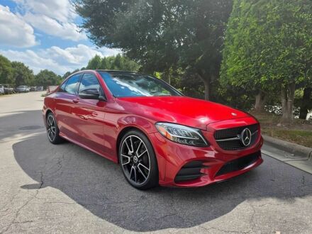 Красный Мерседес Ц-Класс, объемом двигателя 2 л и пробегом 31 тыс. км за 16900 $, фото 1 на Automoto.ua