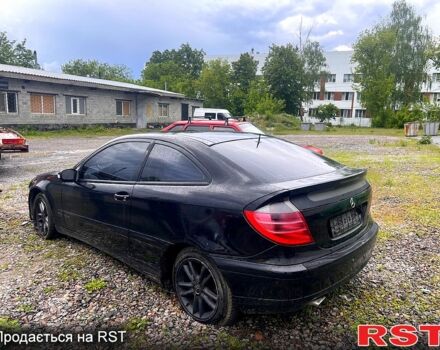 Мерседес Ц-Клас, об'ємом двигуна 2 л та пробігом 200 тис. км за 2500 $, фото 2 на Automoto.ua