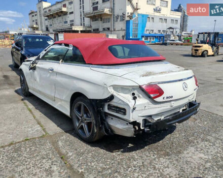 Мерседес Ц-Клас, об'ємом двигуна 2 л та пробігом 88 тис. км за 14300 $, фото 4 на Automoto.ua