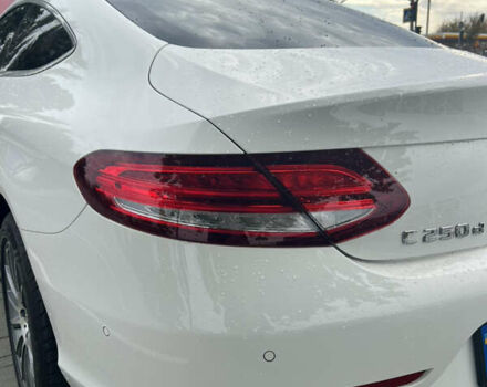 Мерседес Ц-Класс, объемом двигателя 2.14 л и пробегом 46 тыс. км за 30900 $, фото 5 на Automoto.ua