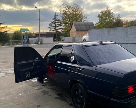 Мерседес Ц-Клас, об'ємом двигуна 2 л та пробігом 840 тис. км за 1500 $, фото 3 на Automoto.ua