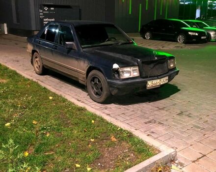 Мерседес Ц-Клас, об'ємом двигуна 2 л та пробігом 840 тис. км за 1500 $, фото 1 на Automoto.ua