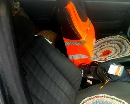 Мерседес Ц-Класс, объемом двигателя 2 л и пробегом 180 тыс. км за 650 $, фото 7 на Automoto.ua