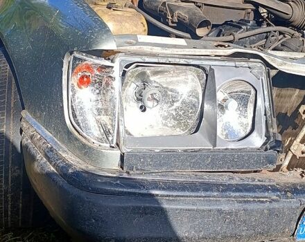 Мерседес Ц-Класс, объемом двигателя 2 л и пробегом 330 тыс. км за 1100 $, фото 4 на Automoto.ua