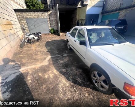 Мерседес Ц-Клас, об'ємом двигуна 2 л та пробігом 0 тис. км за 1800 $, фото 1 на Automoto.ua