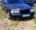 Мерседес Ц-Класс, объемом двигателя 2 л и пробегом 111 тыс. км за 2200 $, фото 1 на Automoto.ua