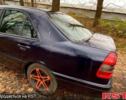 Мерседес Ц-Класс, объемом двигателя 1.8 л и пробегом 160 тыс. км за 2000 $, фото 6 на Automoto.ua