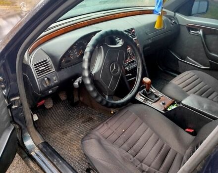 Мерседес Ц-Класс, объемом двигателя 2.5 л и пробегом 0 тыс. км за 3200 $, фото 6 на Automoto.ua