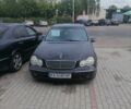 Мерседес Ц-Класс, объемом двигателя 2 л и пробегом 200 тыс. км за 3800 $, фото 1 на Automoto.ua