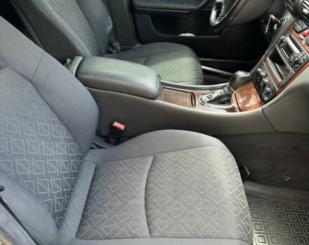 Мерседес Ц-Класс 2001 в Одессе на Automoto.ua Мерседес Ц-Класс, объемом двигателя 2.6 л и пробегом 288 тыс. км за 6300 $, фото 12 на Automoto.ua