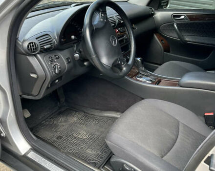 Мерседес Ц-Класс 2001 в Одессе на Automoto.ua Мерседес Ц-Класс, объемом двигателя 2.6 л и пробегом 288 тыс. км за 6300 $, фото 22 на Automoto.ua