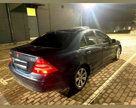 Мерседес Ц-Класс, объемом двигателя 2.2 л и пробегом 257 тыс. км за 6000 $, фото 5 на Automoto.ua