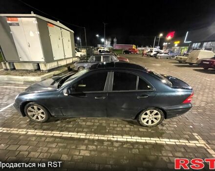 Мерседес Ц-Класс, объемом двигателя 2.2 л и пробегом 257 тыс. км за 6000 $, фото 8 на Automoto.ua