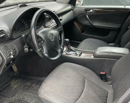 Мерседес Ц-Класс, объемом двигателя 2.2 л и пробегом 483 тыс. км за 4600 $, фото 11 на Automoto.ua