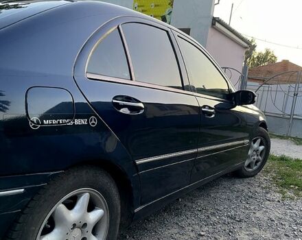 Мерседес Ц-Клас, об'ємом двигуна 2 л та пробігом 34 тис. км за 4750 $, фото 4 на Automoto.ua