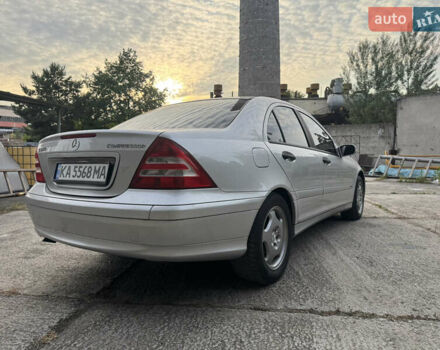 Мерседес Ц-Класс, объемом двигателя 1.8 л и пробегом 205 тыс. км за 6800 $, фото 4 на Automoto.ua