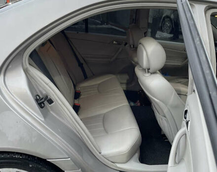 Мерседес Ц-Класс, объемом двигателя 2.2 л и пробегом 370 тыс. км за 7400 $, фото 7 на Automoto.ua