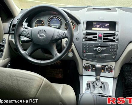 Мерседес Ц-Клас, об'ємом двигуна 3 л та пробігом 190 тис. км за 8200 $, фото 6 на Automoto.ua