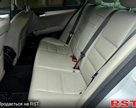 Мерседес Ц-Клас, об'ємом двигуна 3 л та пробігом 190 тис. км за 8200 $, фото 5 на Automoto.ua