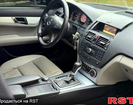 Мерседес Ц-Клас, об'ємом двигуна 3 л та пробігом 190 тис. км за 8200 $, фото 9 на Automoto.ua