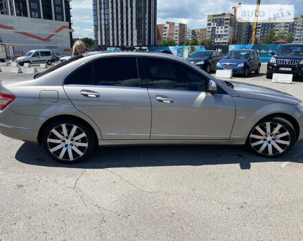 Мерседес Ц-Клас, об'ємом двигуна 2.2 л та пробігом 340 тис. км за 9200 $, фото 11 на Automoto.ua