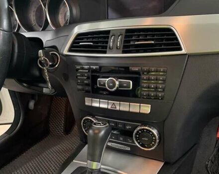 Мерседес Ц-Класс, объемом двигателя 2.1 л и пробегом 236 тыс. км за 13800 $, фото 8 на Automoto.ua