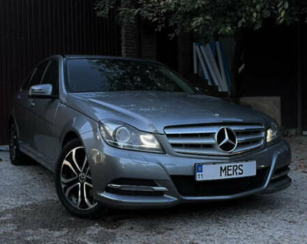 Мерседес Ц-Класс, объемом двигателя 0 л и пробегом 285 тыс. км за 14500 $, фото 1 на Automoto.ua