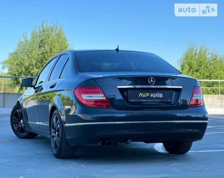 Мерседес Ц-Класс, объемом двигателя 2.2 л и пробегом 206 тыс. км за 12400 $, фото 21 на Automoto.ua
