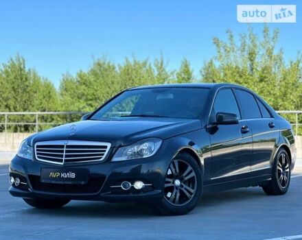 Мерседес Ц-Класс, объемом двигателя 2.2 л и пробегом 206 тыс. км за 12400 $, фото 7 на Automoto.ua