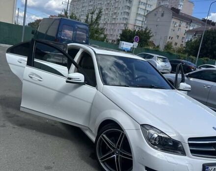 Мерседес Ц-Класс, объемом двигателя 1.8 л и пробегом 136 тыс. км за 14500 $, фото 4 на Automoto.ua