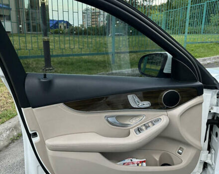 Мерседес Ц-Класс, объемом двигателя 2 л и пробегом 140 тыс. км за 17900 $, фото 11 на Automoto.ua