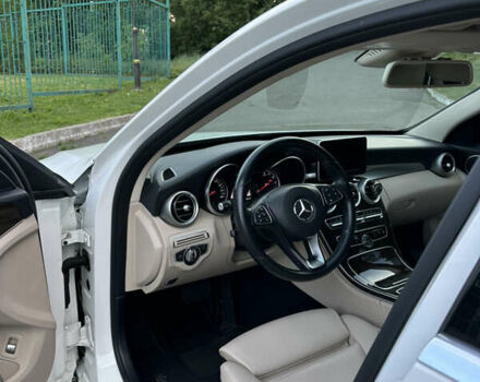 Мерседес Ц-Класс, объемом двигателя 2 л и пробегом 140 тыс. км за 17900 $, фото 10 на Automoto.ua