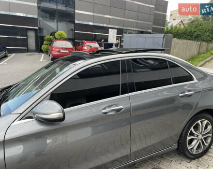 Мерседес Ц-Класс, объемом двигателя 2 л и пробегом 170 тыс. км за 19600 $, фото 4 на Automoto.ua