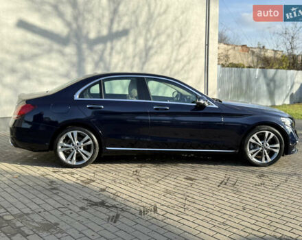 Мерседес Ц-Класс, объемом двигателя 2 л и пробегом 29 тыс. км за 28500 $, фото 4 на Automoto.ua