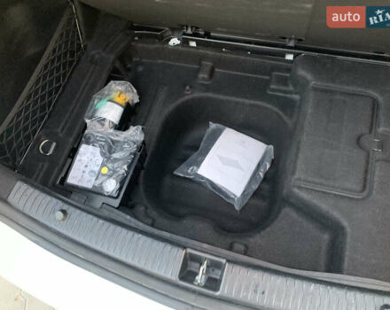 Мерседес Ц-Класс, объемом двигателя 1.95 л и пробегом 117 тыс. км за 32000 $, фото 43 на Automoto.ua