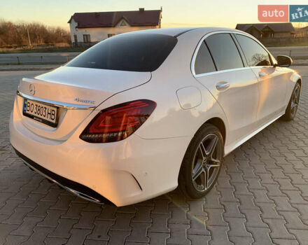 Мерседес Ц-Класс, объемом двигателя 1.95 л и пробегом 117 тыс. км за 32000 $, фото 5 на Automoto.ua