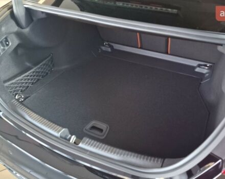 Мерседес Ц-Класс, объемом двигателя 1.5 л и пробегом 0 тыс. км за 67050 $, фото 19 на Automoto.ua