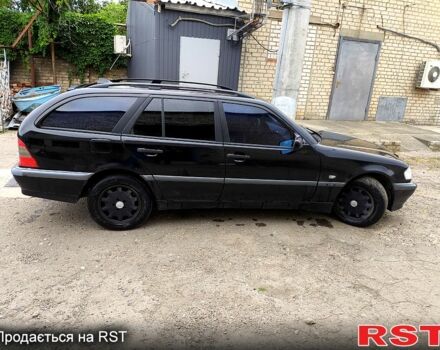 Мерседес Ц-Класс, объемом двигателя 2 л и пробегом 431 тыс. км за 3000 $, фото 12 на Automoto.ua