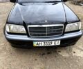 Мерседес Ц-Класс, объемом двигателя 2 л и пробегом 431 тыс. км за 3000 $, фото 1 на Automoto.ua