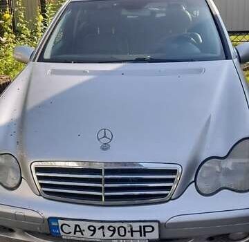 Мерседес Ц-Клас, об'ємом двигуна 2 л та пробігом 200 тис. км за 4600 $, фото 1 на Automoto.ua