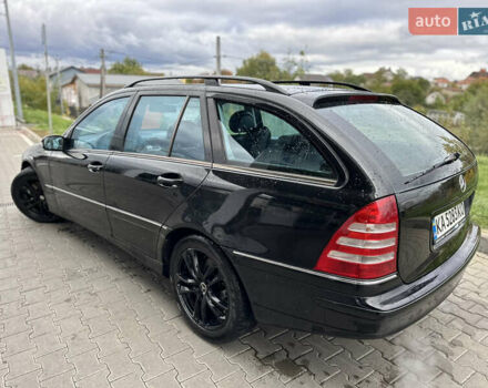 Мерседес Ц-Клас 2003 у Києві на Automoto.ua Мерседес Ц-Клас, об'ємом двигуна 1.8 л та пробігом 370 тис. км за 4300 $, фото 4 на Automoto.ua