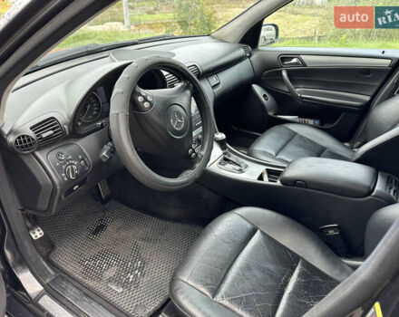 Мерседес Ц-Клас 2003 у Києві на Automoto.ua Мерседес Ц-Клас, об'ємом двигуна 1.8 л та пробігом 370 тис. км за 4300 $, фото 7 на Automoto.ua