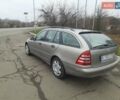 Мерседес Ц-Класс, объемом двигателя 2.2 л и пробегом 336 тыс. км за 6500 $, фото 3 на Automoto.ua