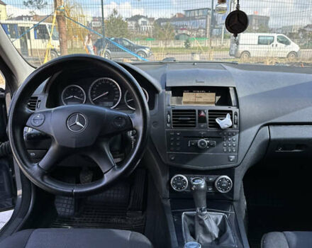 Мерседес Ц-Клас, об'ємом двигуна 2.15 л та пробігом 340 тис. км за 8499 $, фото 17 на Automoto.ua