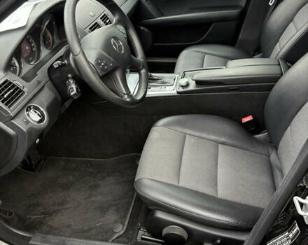 Мерседес Ц-Клас, об'ємом двигуна 2.1 л та пробігом 280 тис. км за 11000 $, фото 25 на Automoto.ua